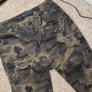 Camo distressed jeans